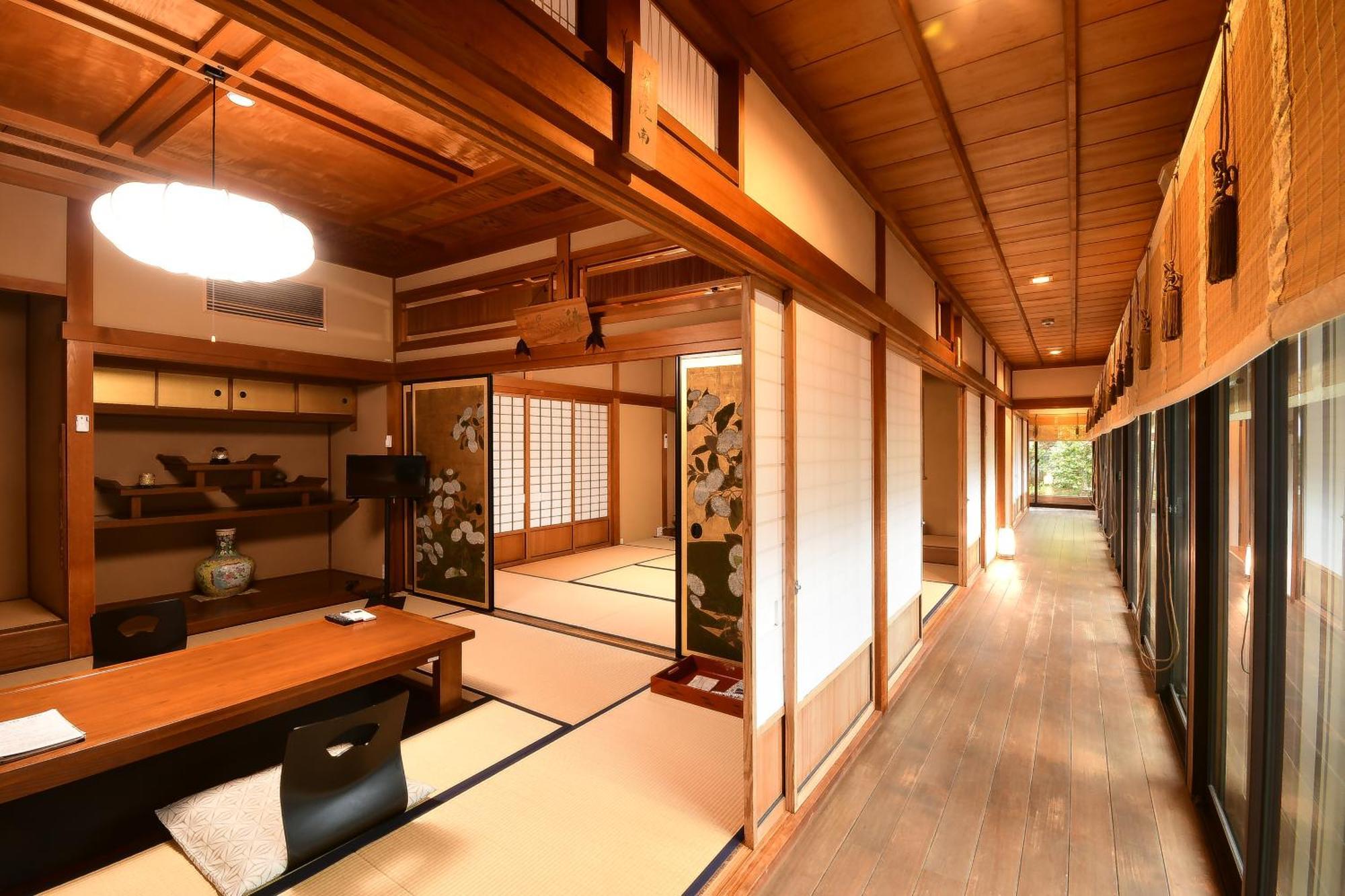 Отель Koyasan Shukubo Yochiin Экстерьер фото
