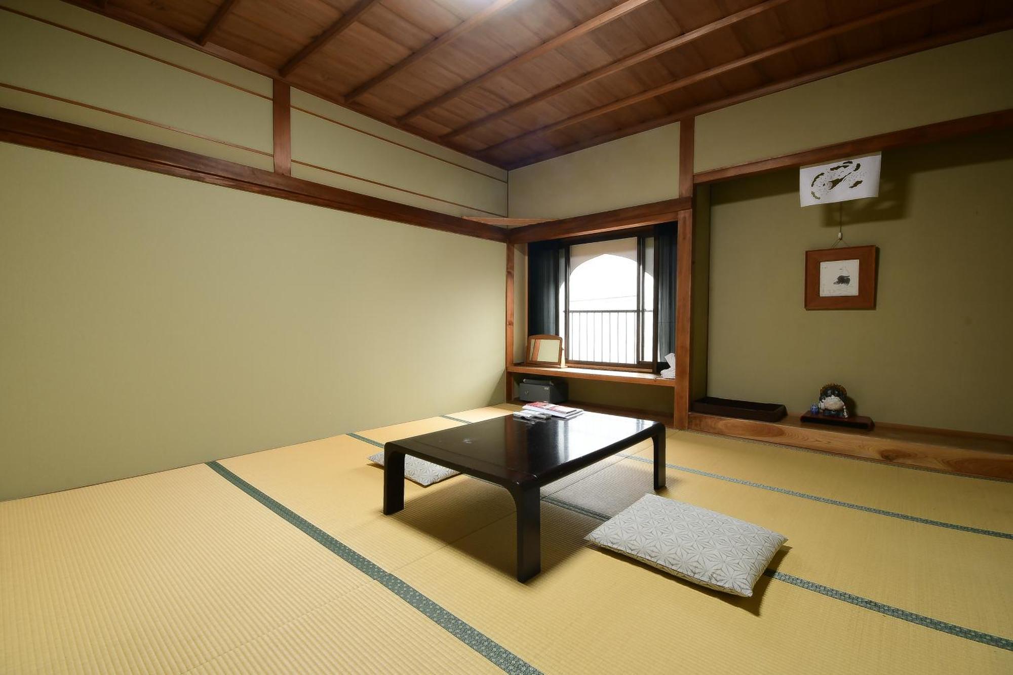 Отель Koyasan Shukubo Yochiin Экстерьер фото